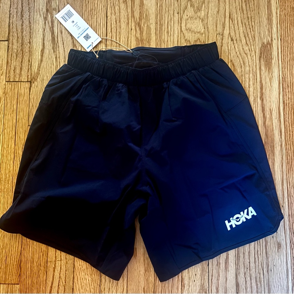 Hoka One One men’s performance woven 7” short Boyfriend